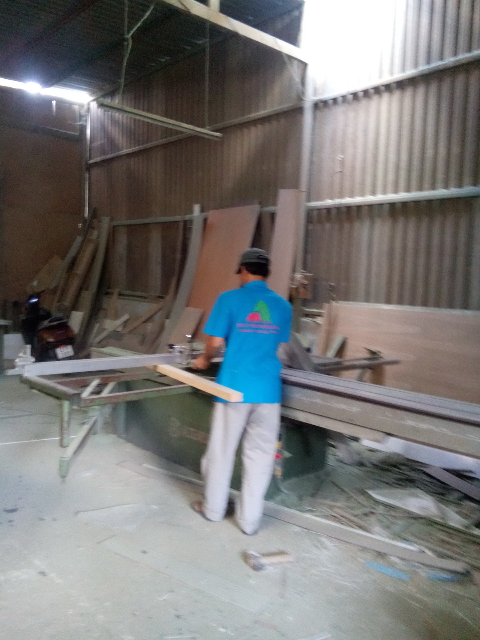 Xưởng sản xuất gỗ Đào Doanh 